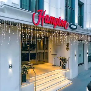 Otel Hampton By Hilton Old, İstanbul